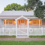 Rosemill Cottage - Mobility Friendly Accommodation Never Looked Better!