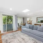 Albany Lane A Cozy Getaway In Berry