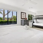 Jasmine House - Pet Friendly With Swimming Pool