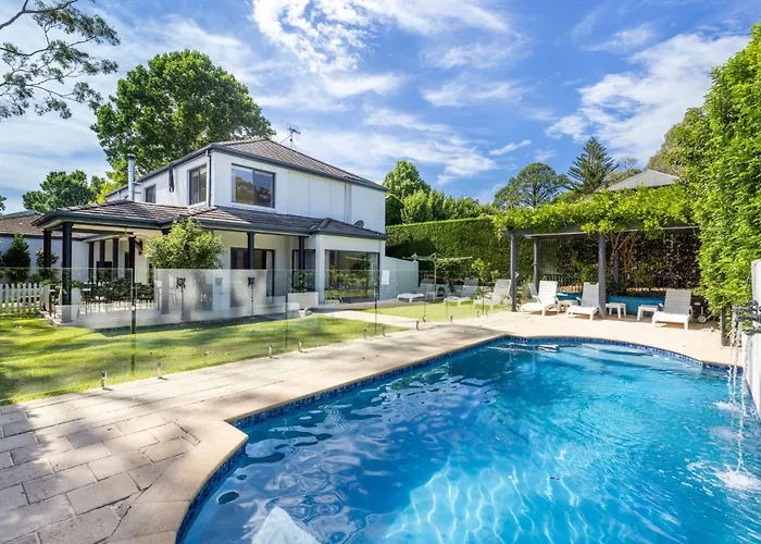 Jasmine House - Pet Friendly With Swimming Pool