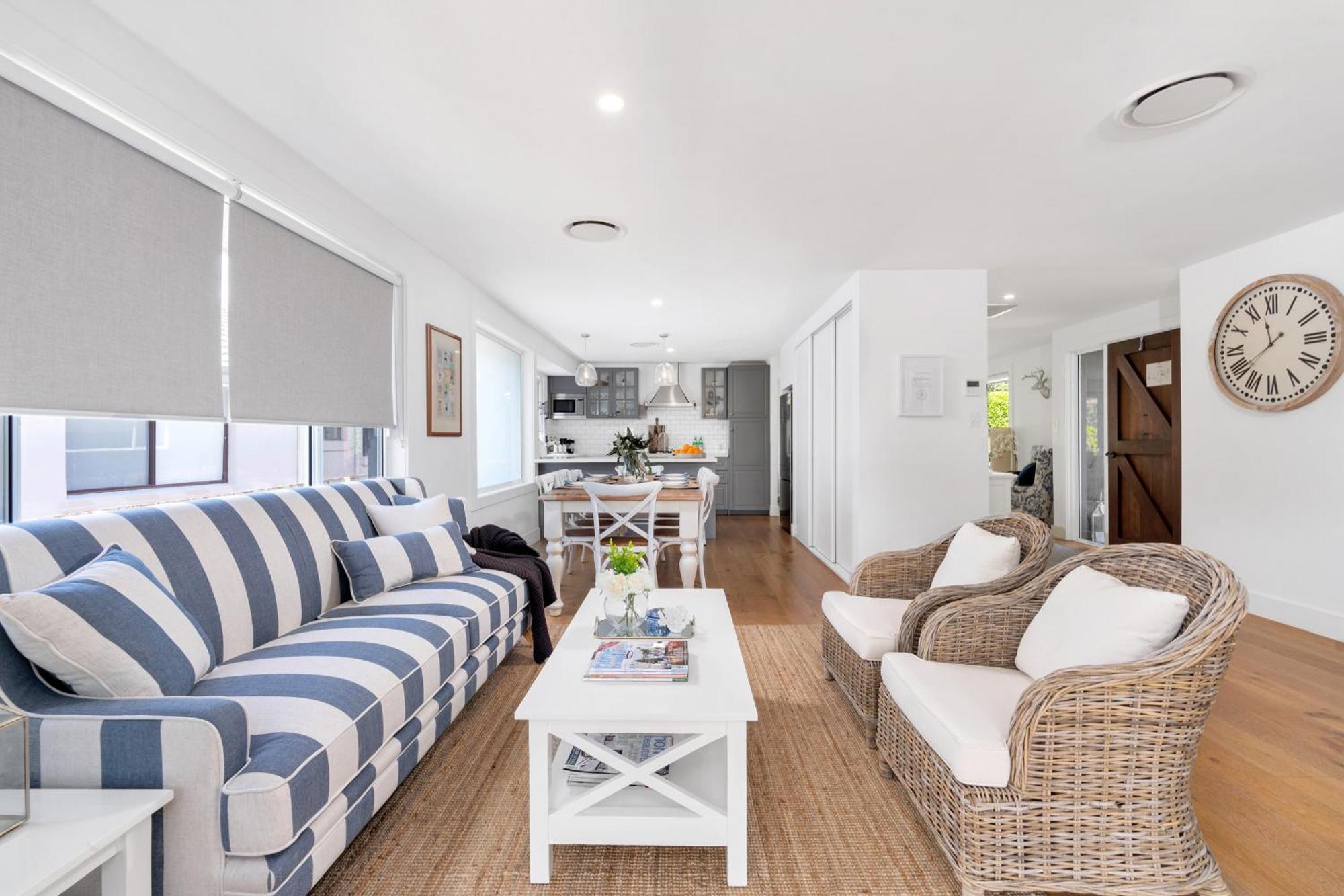 Ferienhaus Queenberry - Jacuzzi, Village Location & 10 Mins To Berry