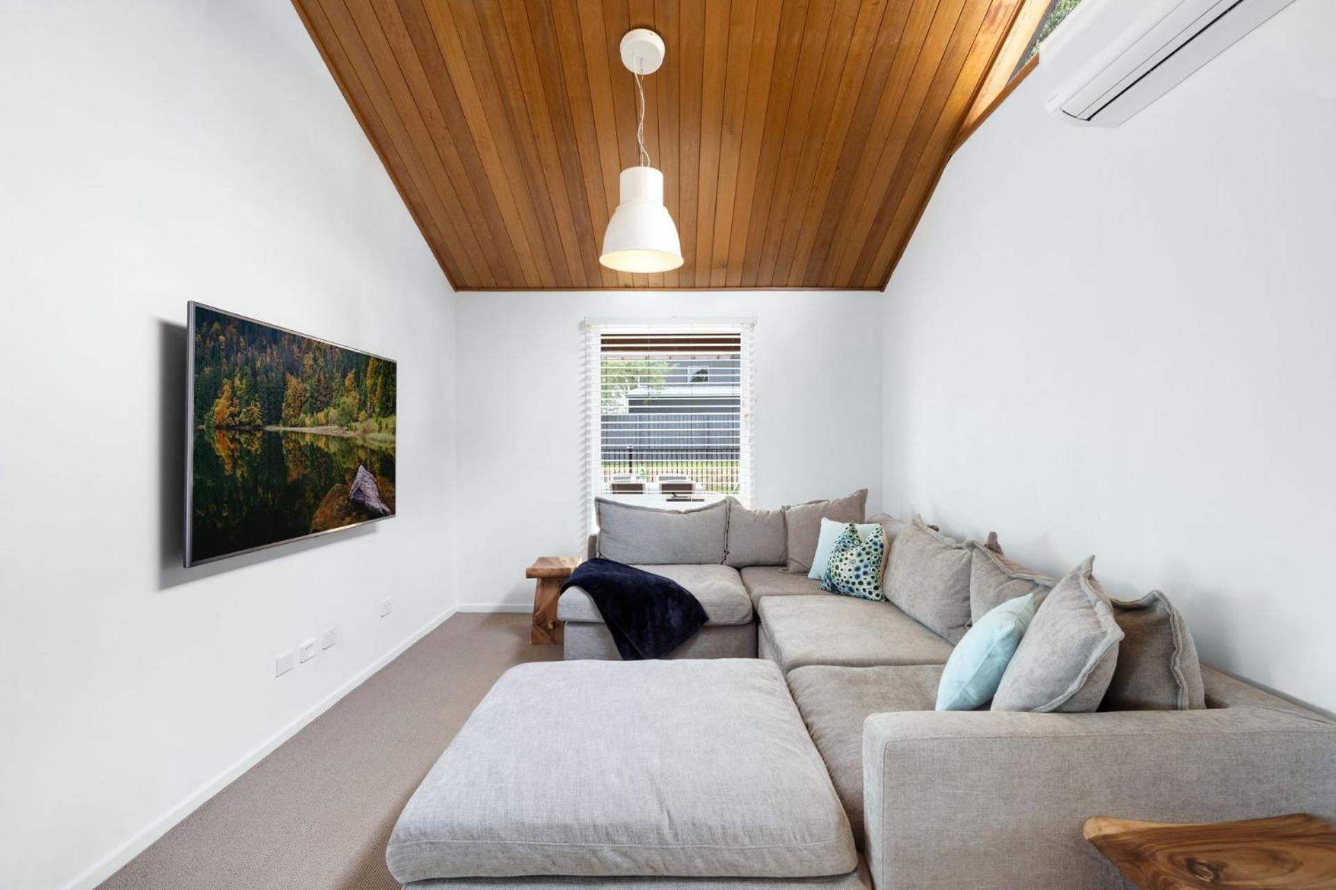 Tatil Evi Sunnyside Up - Where Coastal Breezes Meet Country Charm, Minutes From And Seven Mile