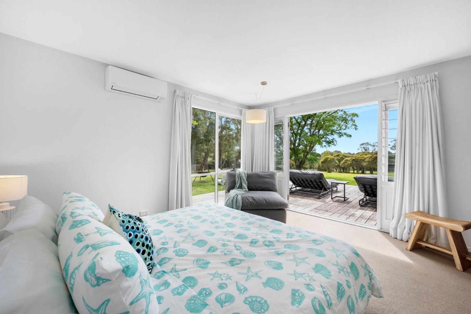 Sunnyside Up - Where Coastal Breezes Meet Country Charm, Minutes From And Seven Mile