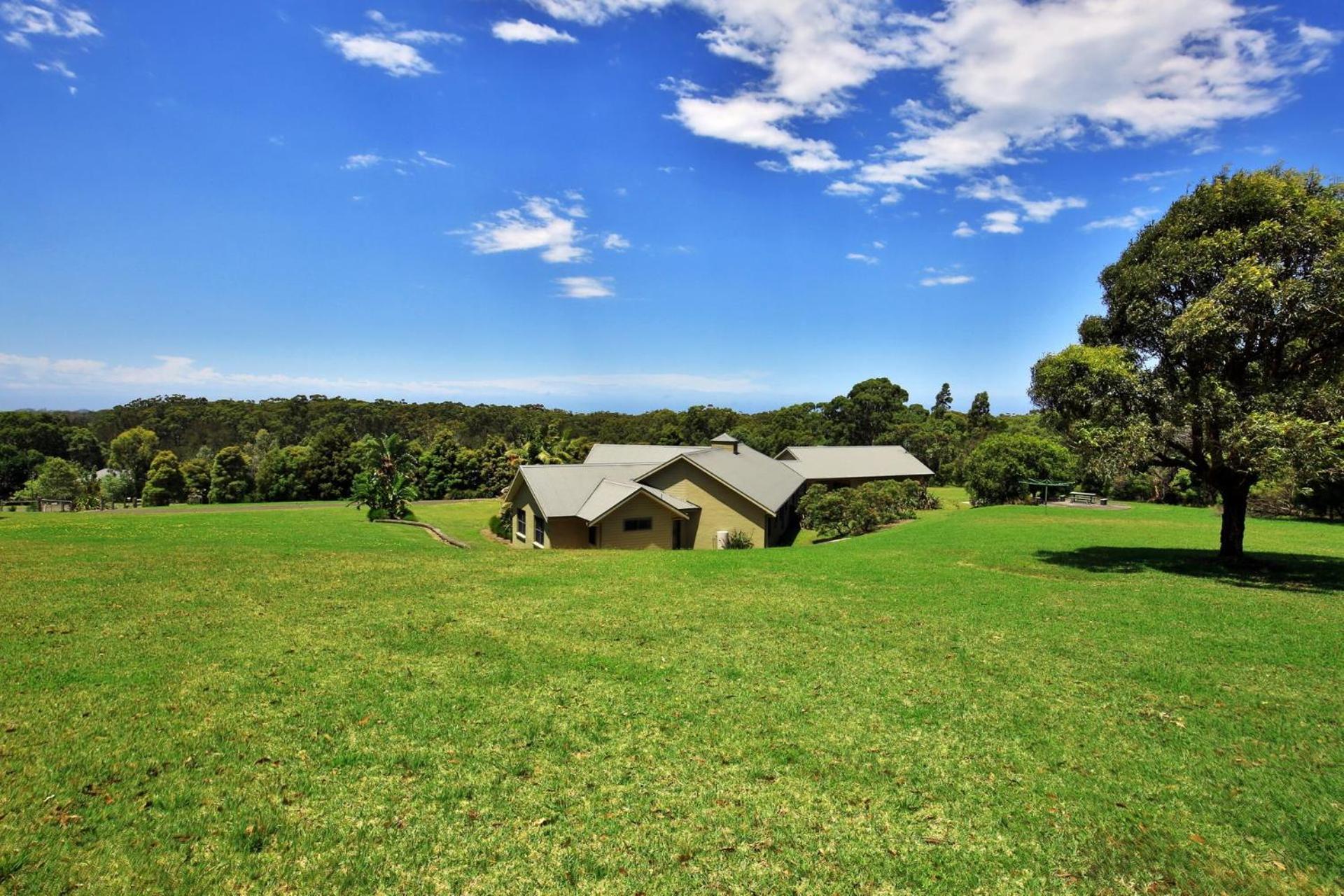 Masai Mara - Enjoy The Country In Luxury Berry