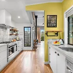 Warriwul - Luxurious Rural Barn-Style Cottage In The Heart Of Berry