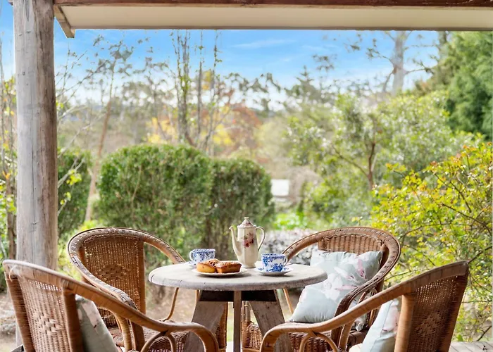 Warriwul - Luxurious Rural Barn-Style Cottage In The Heart Of Berry
