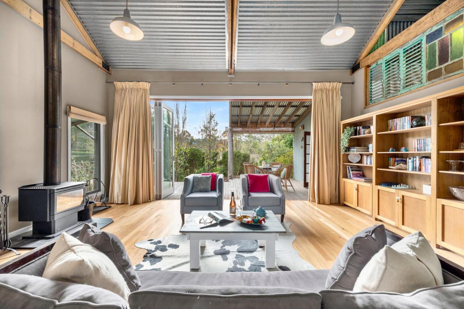 Warriwul - Luxurious Rural Barn-style In The Heart Of