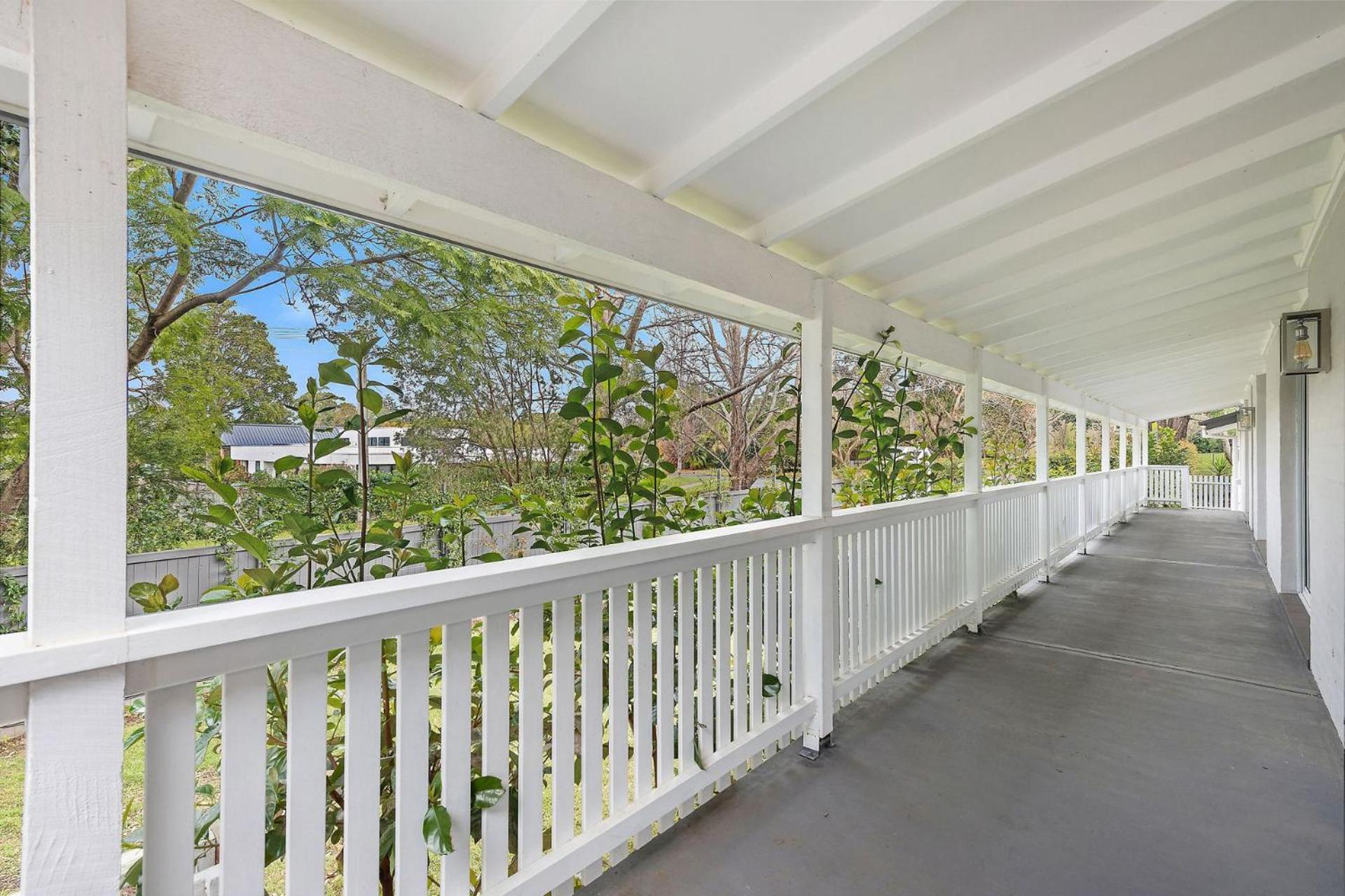 Clarence Elegance And Convenience In
