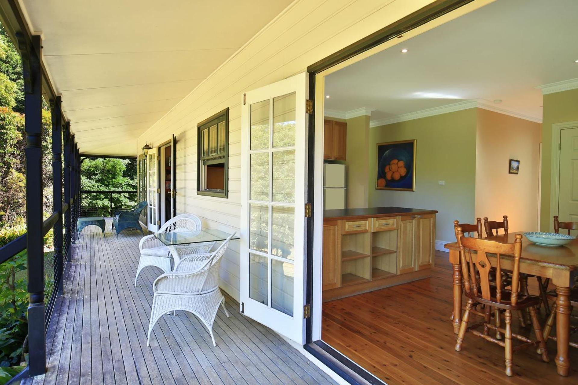 Red Hill - Relax And Rejuvenate * Berry